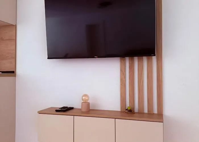 Milev 莫克拉戈拉